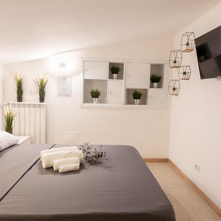 Suite Gli Ulivi Colonna ภายนอก รูปภาพ