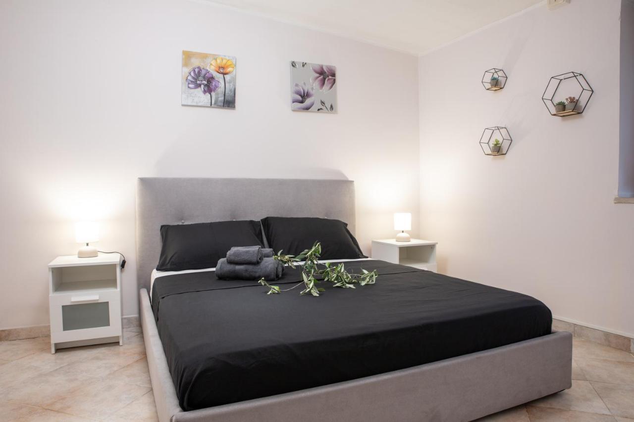 Suite Gli Ulivi Colonna ภายนอก รูปภาพ