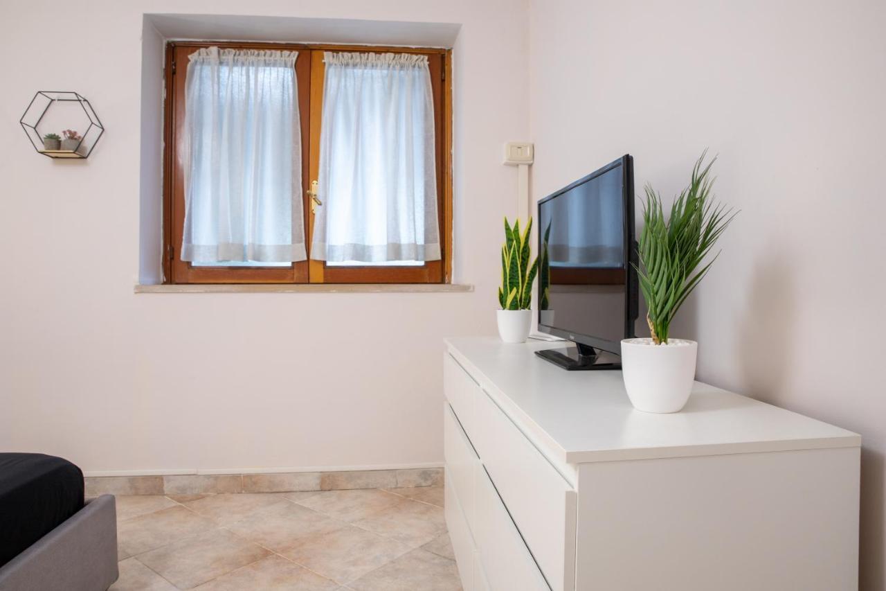 Suite Gli Ulivi Colonna ภายนอก รูปภาพ